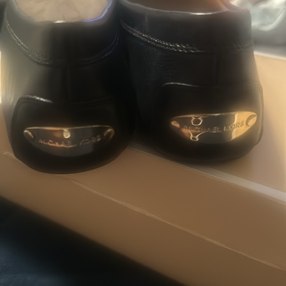 Size 8   New Black Michael Kors loafer shoes - Picture 5 of 6